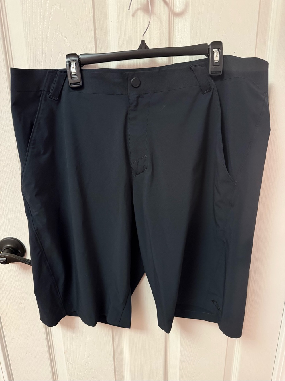 Oakley Men's Navy Blue Athletic Hybrid Shorts